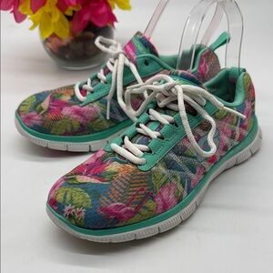 Skechers Green and Pink Floral Sneakers with Memory Foam Footbed Size 7 SNK7560J